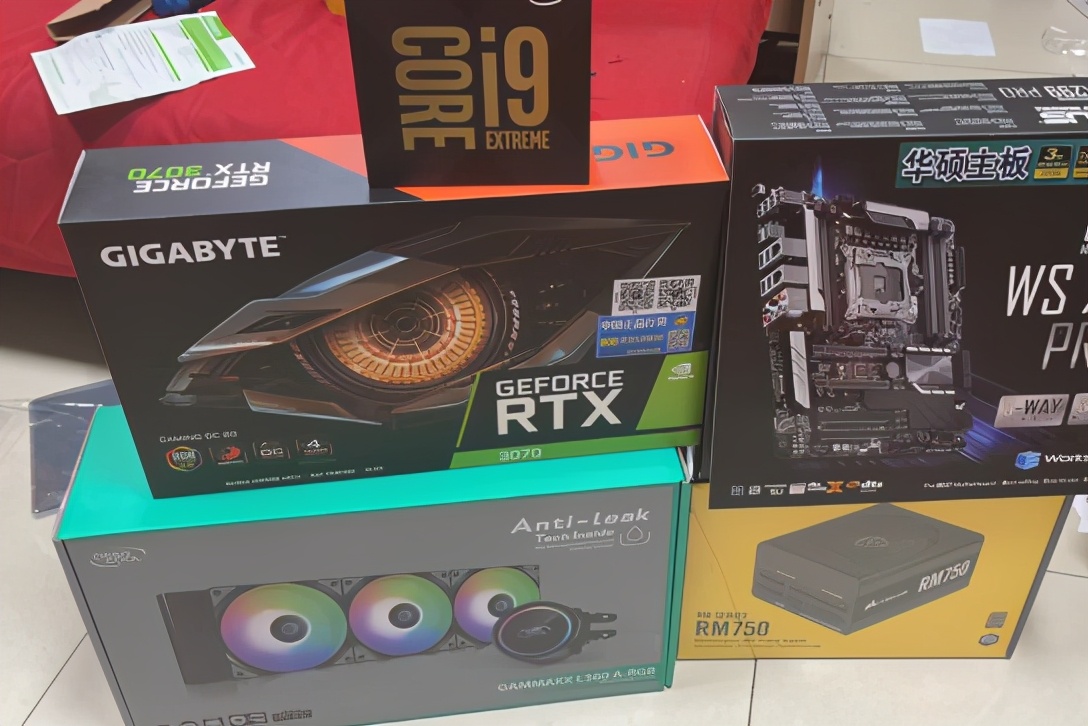 电脑市场价格高烧_想开电脑店怎么找货源_电脑硬件产品涨价原因
