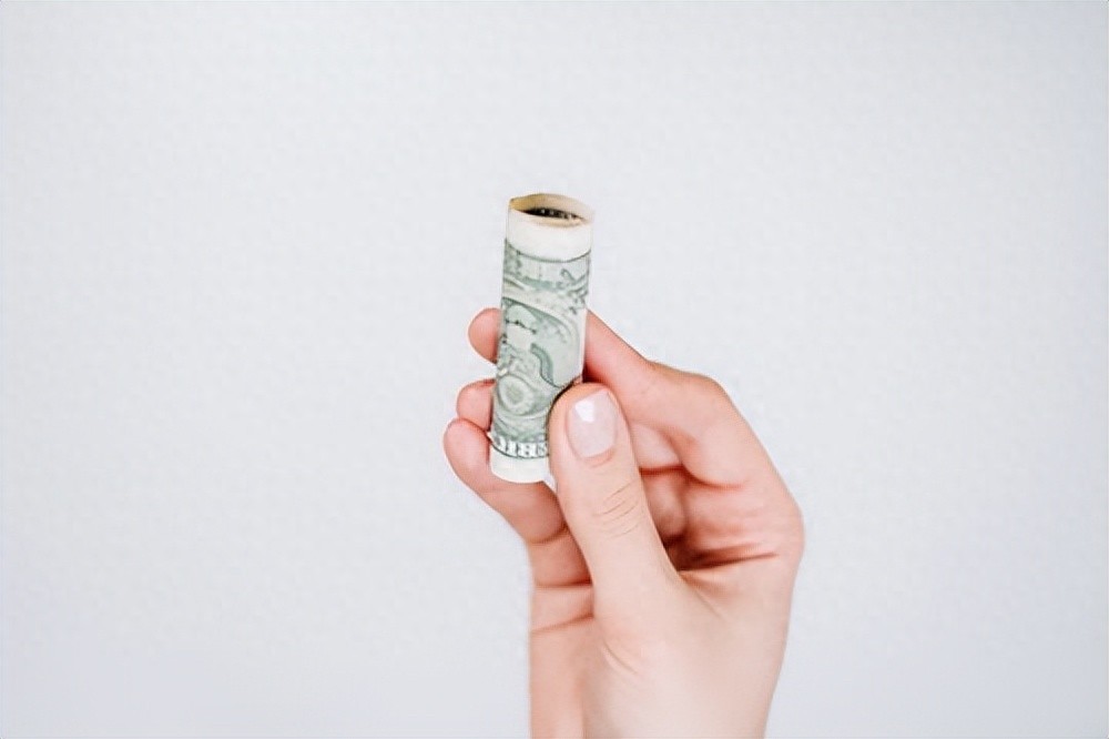 ETF期权结算方式_ETF期权现金结算_投资者在市场上交易期权合约