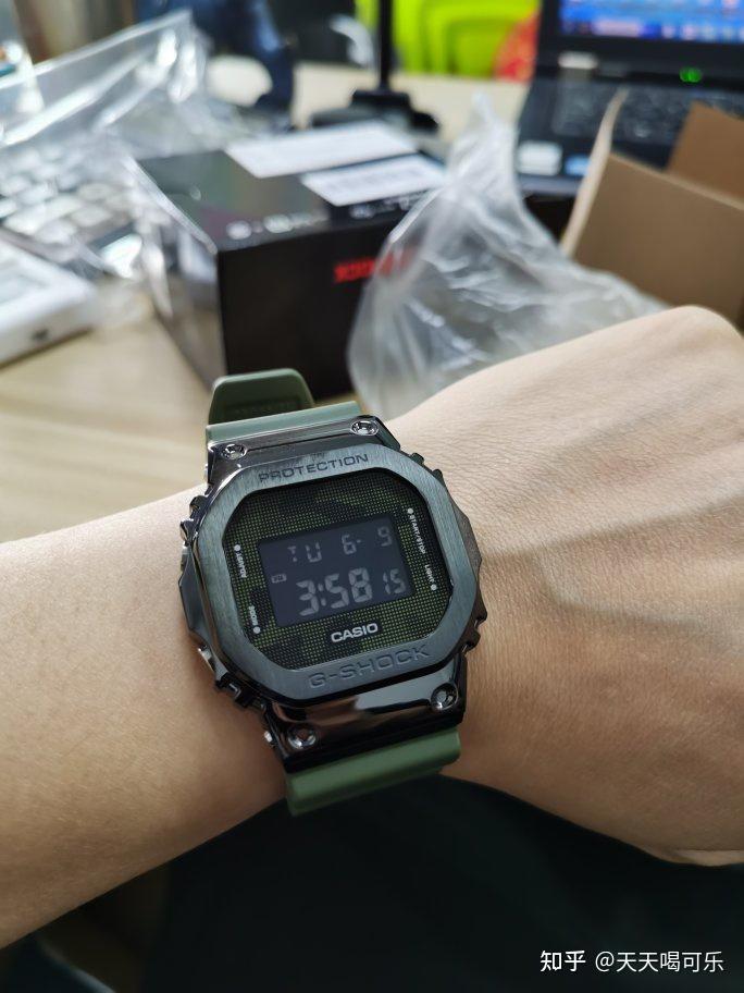 卡西欧自拍神器会涨价?_DW-5600 vs GW-B5600_卡西欧小方块型号对比