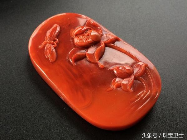 南红颜色分类_南红玉石品种_南红盘玩后有什么变化