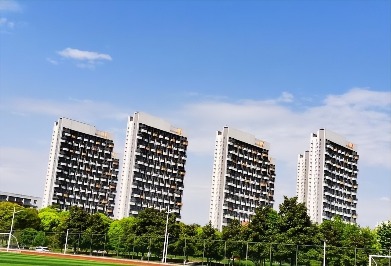 郑州市2025年房租上涨_郑州楼市行情_南阳四代住宅分析