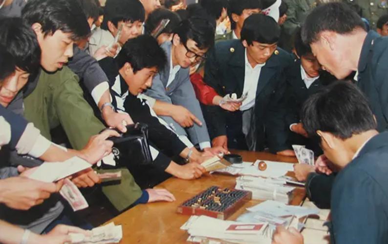 90年代邮票市场崩溃_邮市邮票价值暴跌_北京邮市行情？