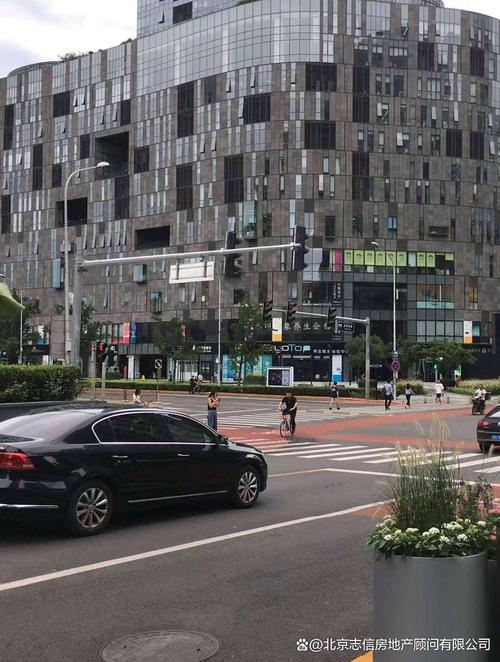 大中关村商业地产崛起_北京商业地产租金大涨_北京写字楼租金上涨