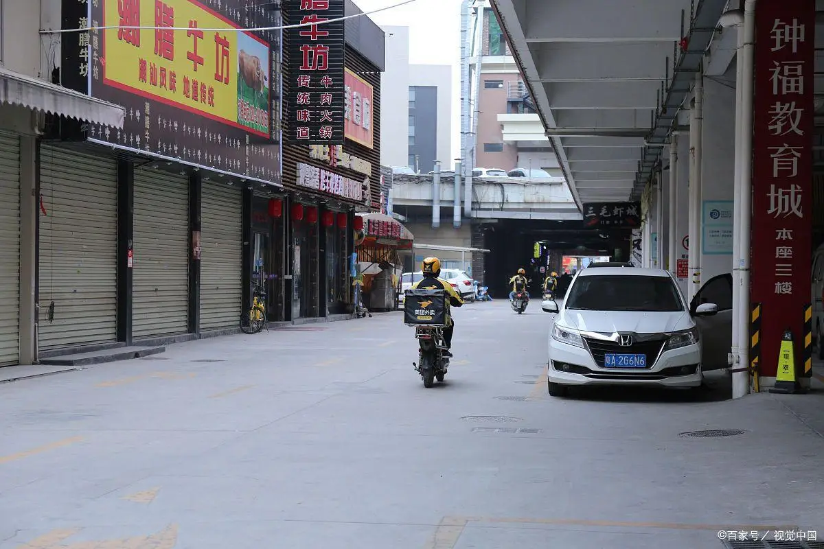 现在打工进什么厂稳定收入_农民工省内就业趋势_农民工平均月收入5000元