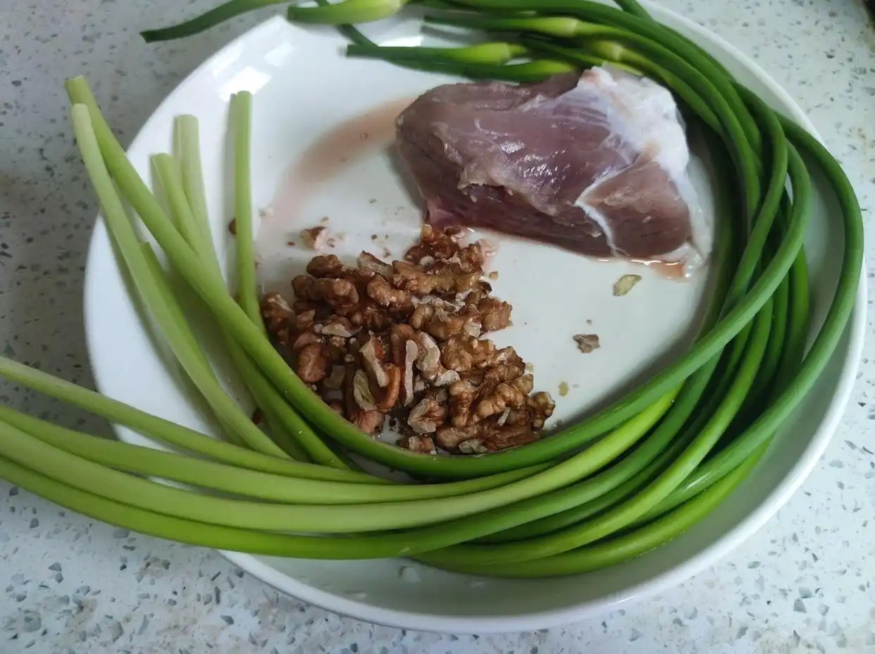 年夜饭食材涨价原因_为什么一下雪菜价上涨_年货价格上涨