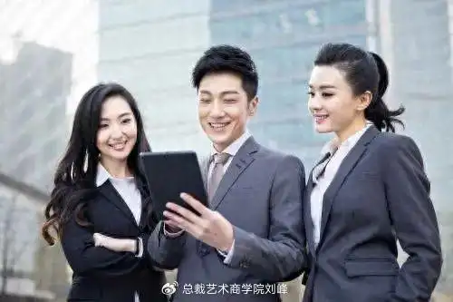 打造独特品牌形象吸引新客户_如何让客户做转介绍_老顾客转介绍秘诀