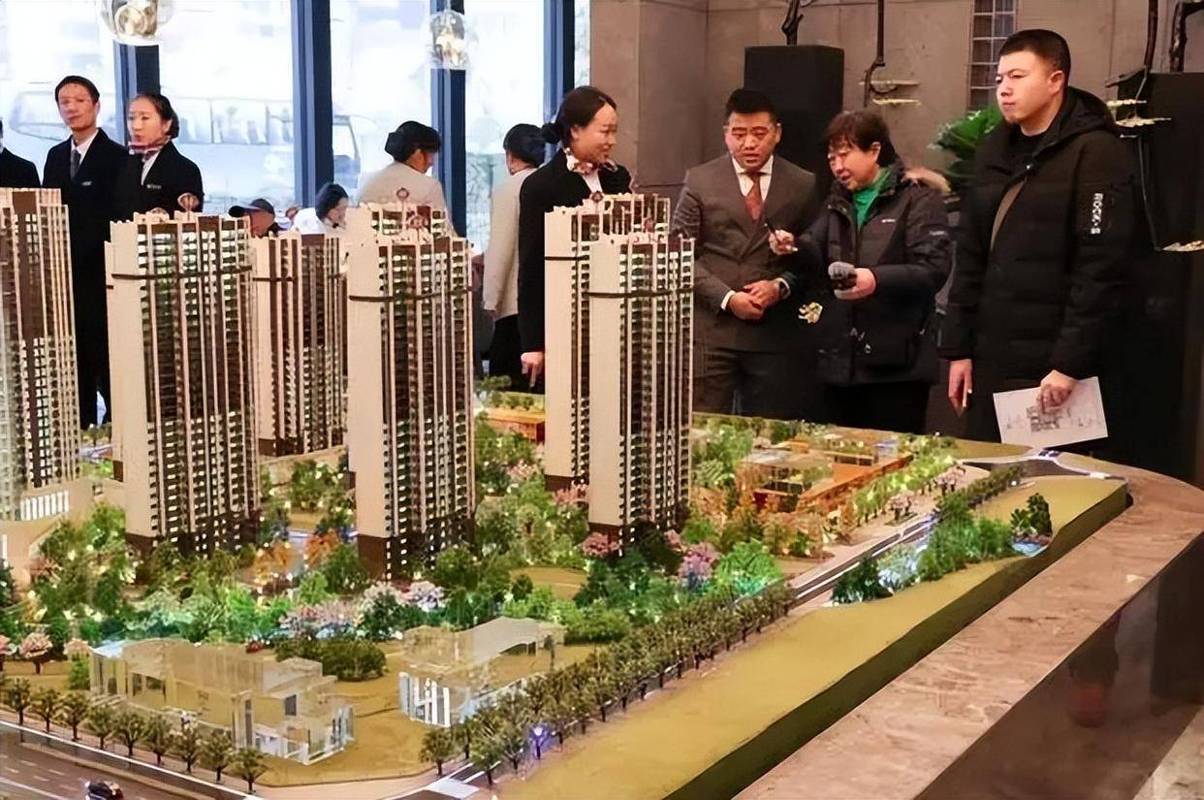 信贷受限影响北京二手房市场_北京二手房成交跌破万套_北京像素二手房暴跌
