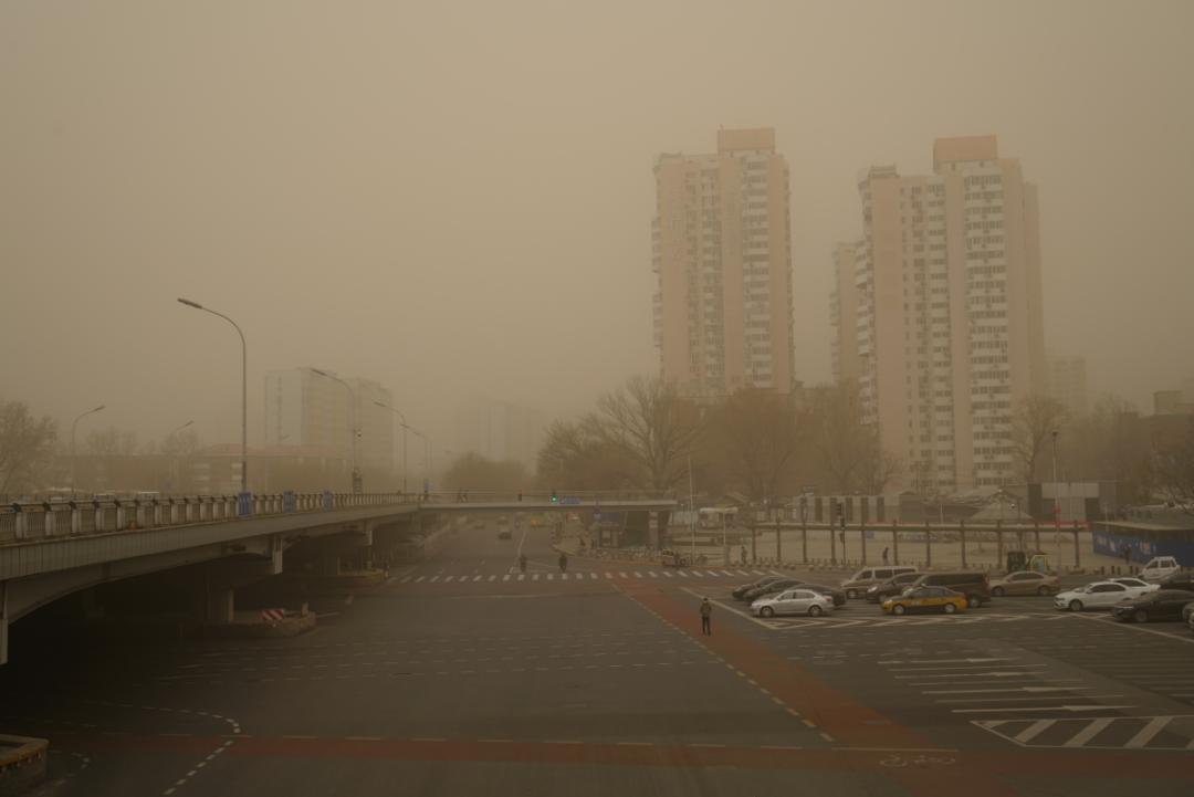 分析我国北方沙尘暴天气的趋势_近10年最强沙尘暴_沙尘暴影响范围与成因