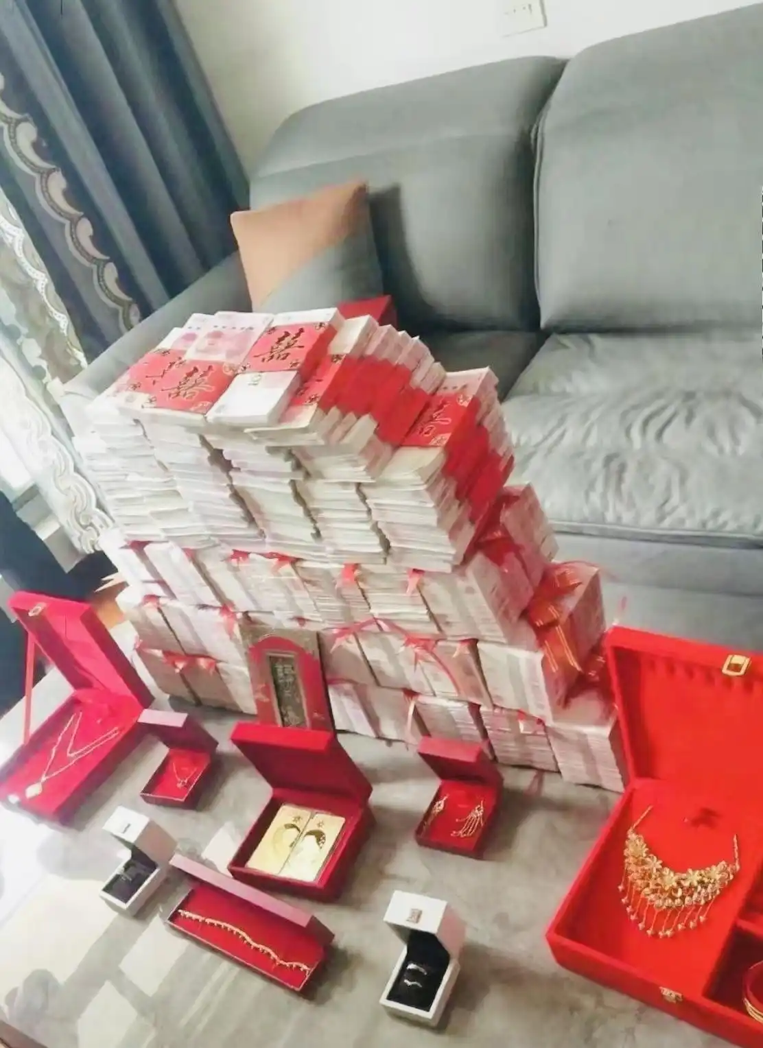 怀孕彩礼纠纷_女性尊严与彩礼问题_因彩礼分手打胎女贬值