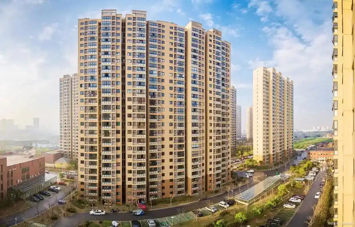 未来房价是涨还是跌_潘先生市场见底量先回暖价稳为先区域分化_中国楼市深度调整期库存过剩空置率攀升